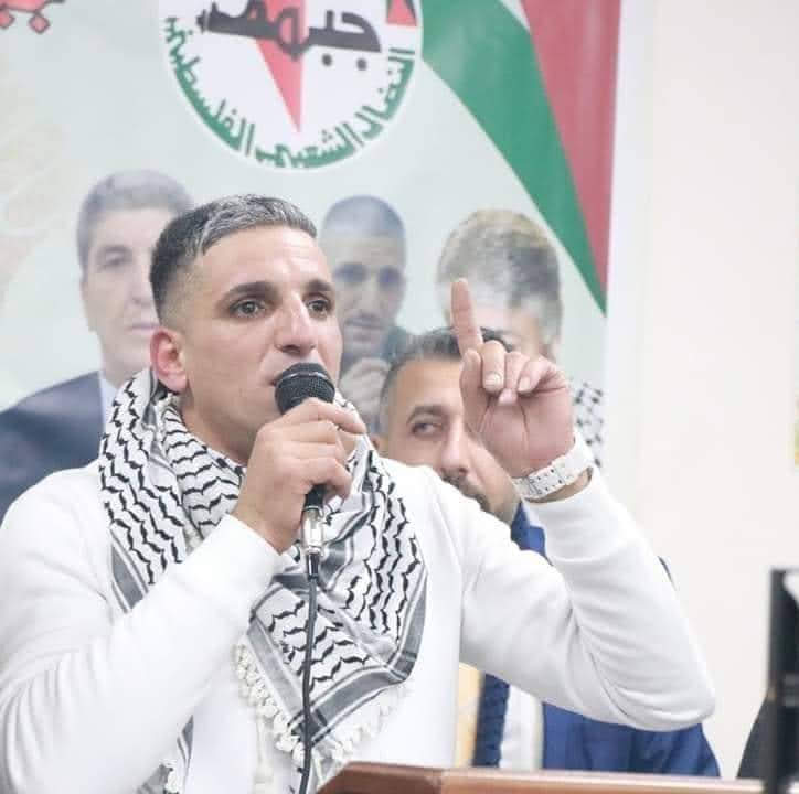 قوات الاحتلال تعتقل عضو اللجنة المركزية لجبهة النضال الشعبي الأسير المحرر فراس قدري قوات الاحتلال تعتقل عضو اللجنة المركزية لجبهة النضال الشعبي الأسير المحرر فراس قدري