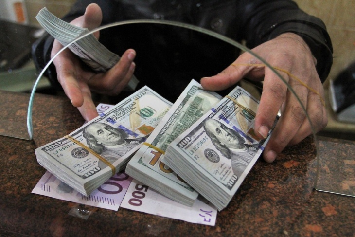 الضمانات تنتهي نهاية الشهر المقبل.. تداعيات خطيرة لفك العلاقة مع البنوك الإسرائيلية الضمانات تنتهي نهاية الشهر المقبل.. تداعيات خطيرة لفك العلاقة مع البنوك الإسرائيلية