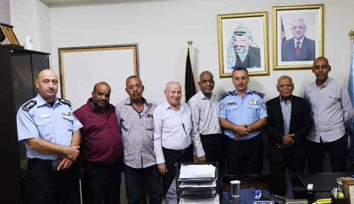 وفد من النضال الشعبي باريحا يلتقي مع العميد مؤيد عباس مدير شرطة محافظة أريحا و الأغوار وفد من النضال الشعبي باريحا يلتقي مع العميد مؤيد عباس مدير شرطة محافظة أريحا و الأغوار
