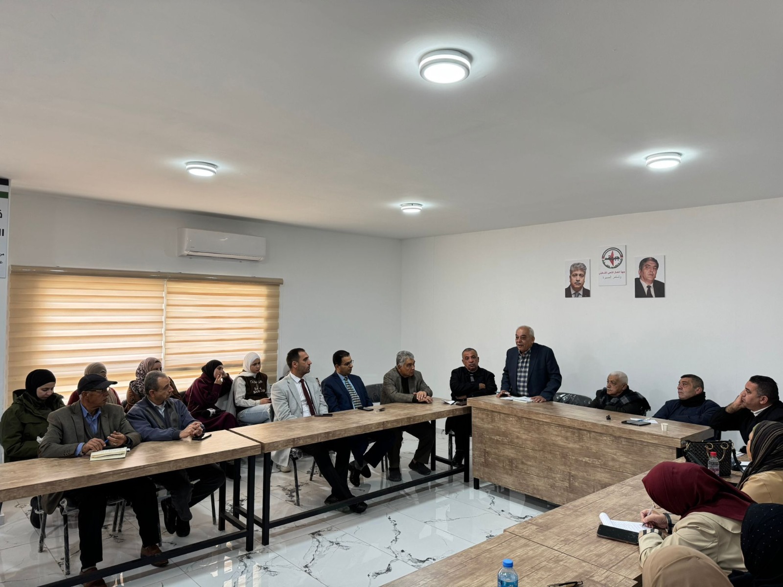 وفاءً لذكرى الشاعر الراحل فياض الجبشة ثقافة طولكرم وجبهة النضال تنظمان لقاءً شعرياً بعنوان: “القصيدة لا تموت” وفاءً لذكرى الشاعر الراحل فياض الجبشة ثقافة طولكرم وجبهة النضال تنظمان لقاءً شعرياً بعنوان: “القصيدة لا تموت”