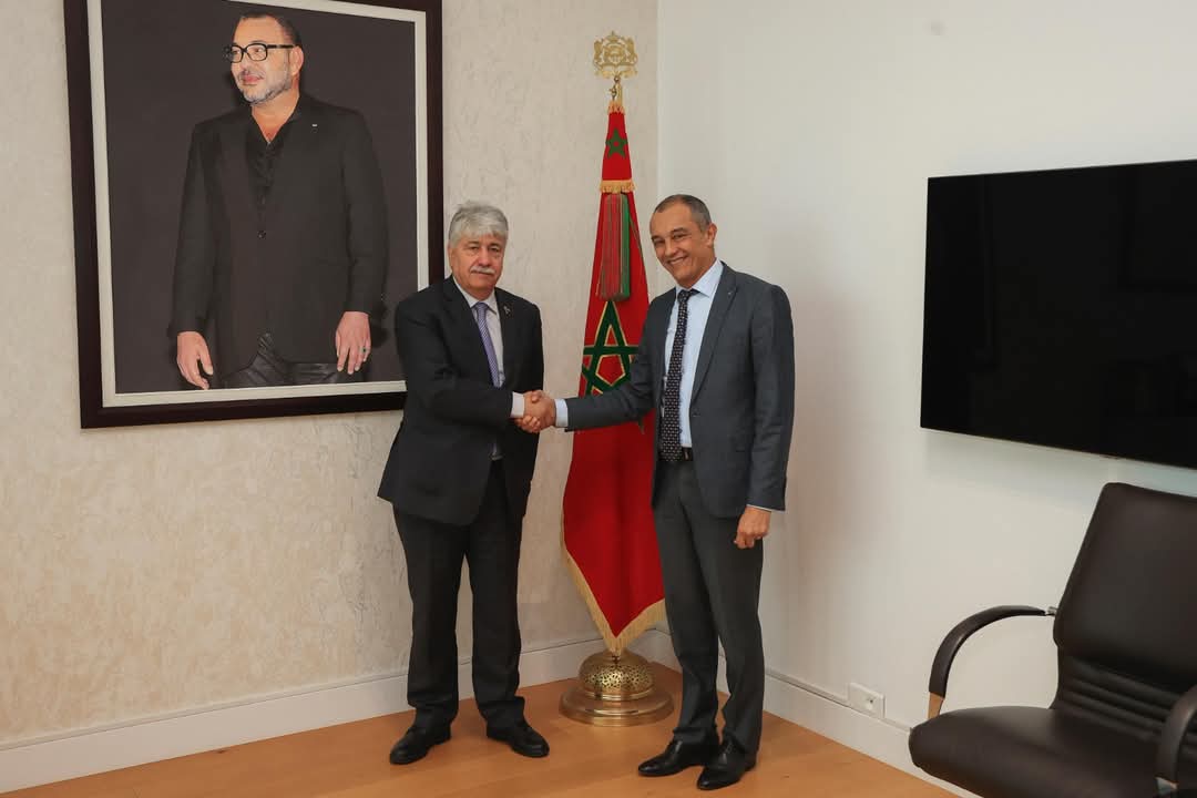 د. مجدلاني يضع رئيس المجلس الاقتصادي والاجتماعي المغربي بصورة الأوضاع في الأراضي الفلسطينية د. مجدلاني يضع رئيس المجلس الاقتصادي والاجتماعي المغربي بصورة الأوضاع في الأراضي الفلسطينية