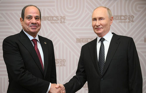 السيسي وبوتين يبحثان هاتفياً العلاقات الثنائية والتطورات الإقليمية السيسي وبوتين يبحثان هاتفياً العلاقات الثنائية والتطورات الإقليمية