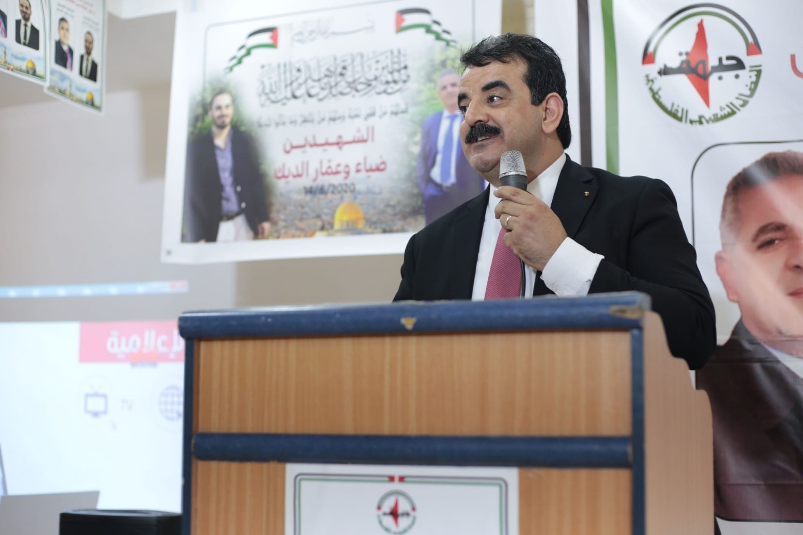 النضال الشعبي: تثمن جهود رفيقها د. علاء الديك في خدمة بلدة كفرالديك النضال الشعبي: تثمن جهود رفيقها د. علاء الديك في خدمة بلدة كفرالديك
