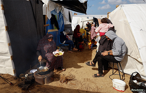 النازحون من المناطق الحدودية في غزة محرومون من العودة النازحون من المناطق الحدودية في غزة محرومون من العودة