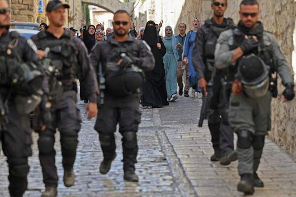 760 وحدة استيطانية ومعهد ديني يهودي.. التفكجي لـ”القدس”: بلدية الاحتلال تفصل البلدة القديمة جغرافياً وديمغرافياً بكتلة استيطانية ضخمة