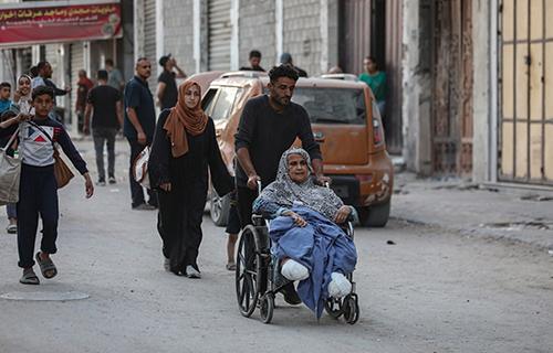الاحتلال يحاصر أكثر من مليوني نازح في أقل من ربع قطاع غزة
