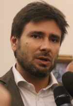 جبهة النضال الشعبي تتمنى الشفاء العاجل للإعلامي الايطالي أليساندرو دي باتيستا جبهة النضال الشعبي تتمنى الشفاء العاجل للإعلامي الايطالي أليساندرو دي باتيستا