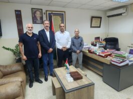 وفد من النضال الشعبي يلتقي الامين العام لاتحاد الكتاب والادباء الفلسطينيبن