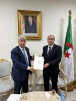 المجلس الاقتصادي الاجتماعي يوقع اتفاقية تعاون مشتركة مع نظيره الجزائري المجلس الاقتصادي الاجتماعي يوقع اتفاقية تعاون مشتركة مع نظيره الجزائري